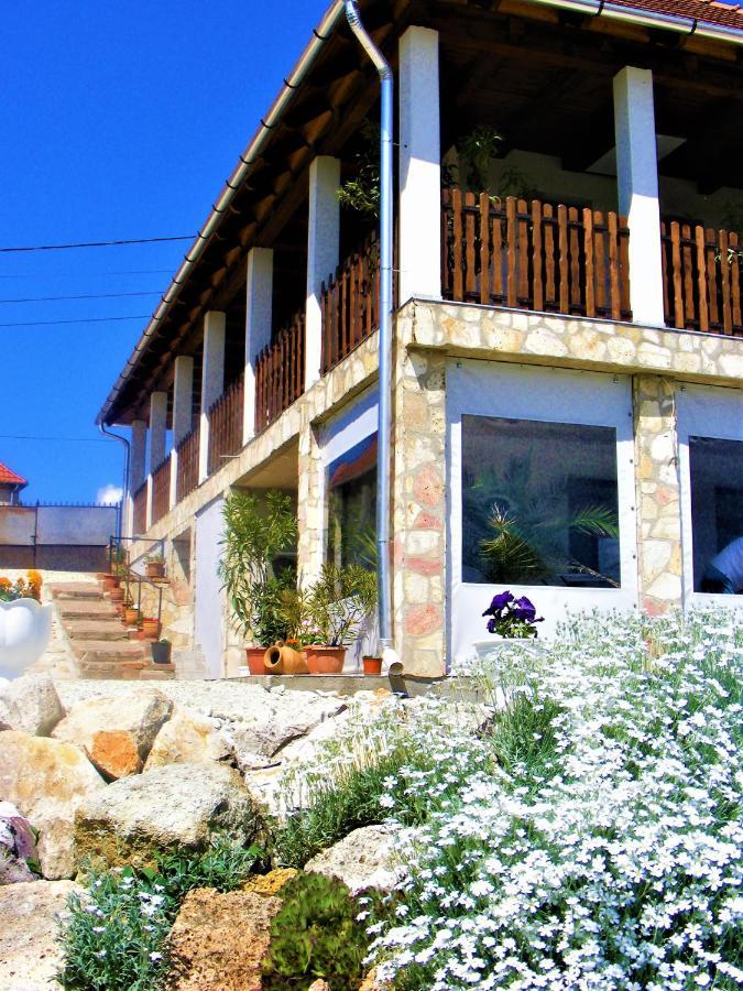 Tokaj Hill Panorama Guesthouse Szerencs Bagian luar foto